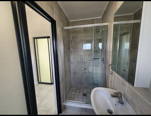 1 BEDROOM PROPERTY TO RENT IN GREENBAY ECO ESTATE